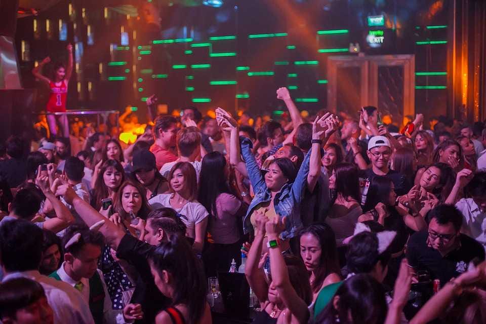 Why Ruby’s Is the UK’s Top Choice for a Mobile Bar for Hire at Any Celebration